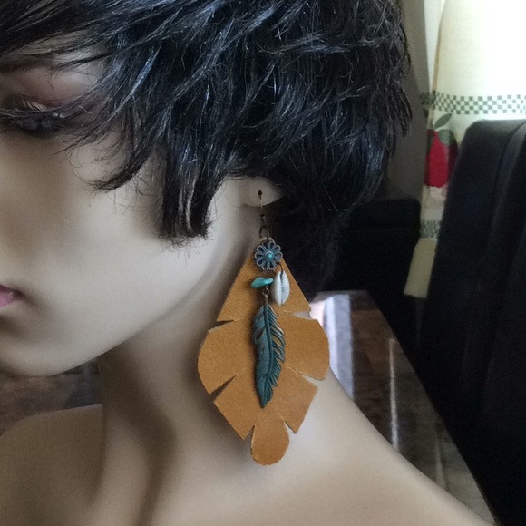Genuine Leather Tan Leaf Earrings - Picture 5 of 7